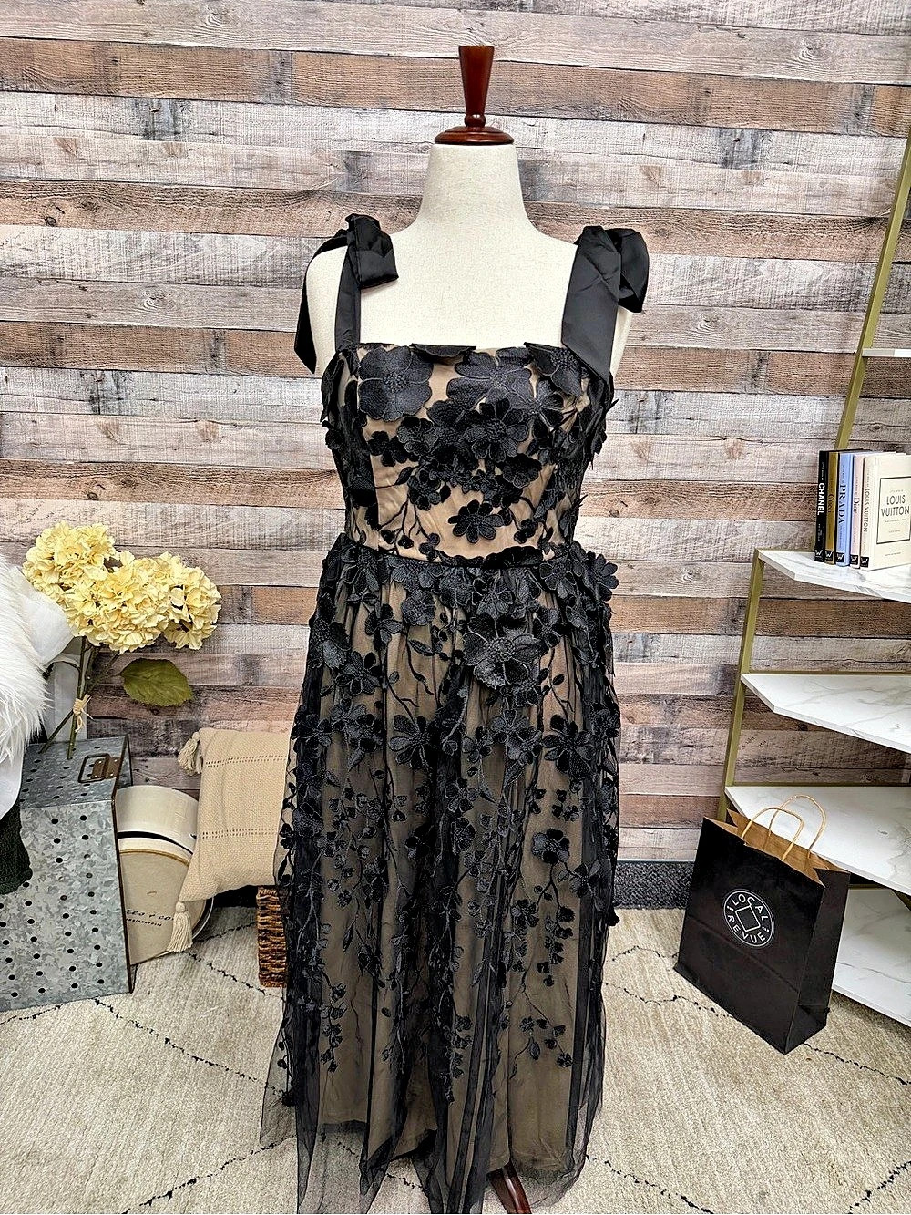 Flying Tomato NWT black lace w/ ribbon straps midi dress L